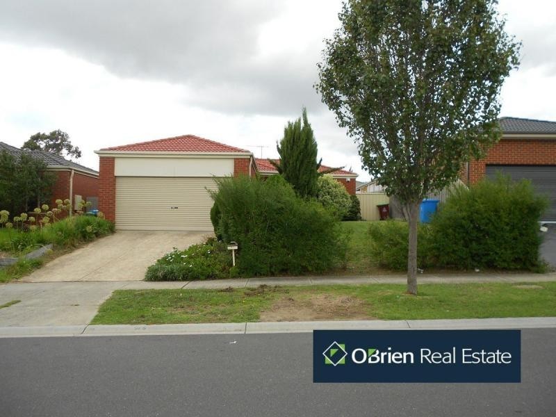 4 Prime Court, Berwick VIC 3806