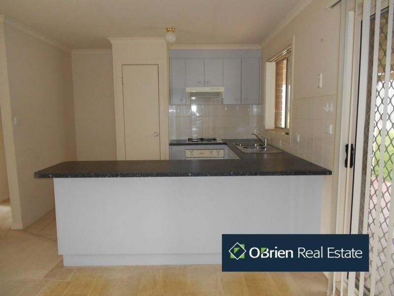 4 Prime Court, Berwick VIC 3806