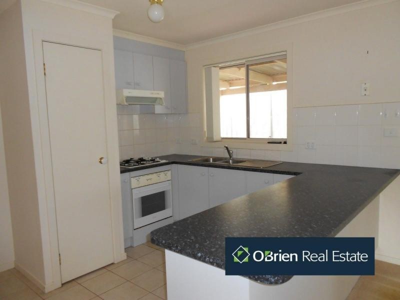 4 Prime Court, Berwick VIC 3806