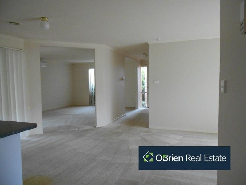 4 Prime Court, Berwick VIC 3806