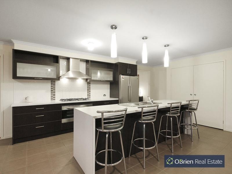 11 Ebony Street, Cranbourne VIC 3977