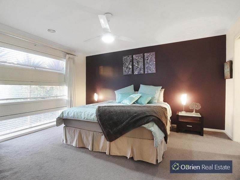 11 Ebony Street, Cranbourne VIC 3977