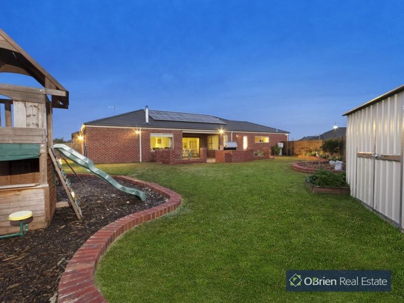 32 Noremac Grove, Lyndhurst VIC 3975