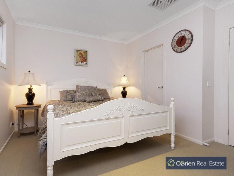 32 Noremac Grove, Lyndhurst VIC 3975