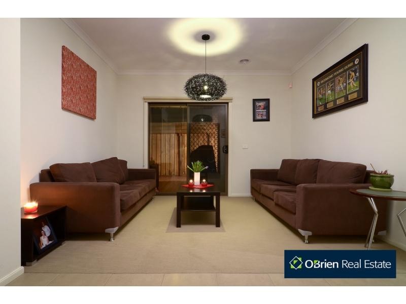 11 Lansell Avenue, Officer VIC 3809