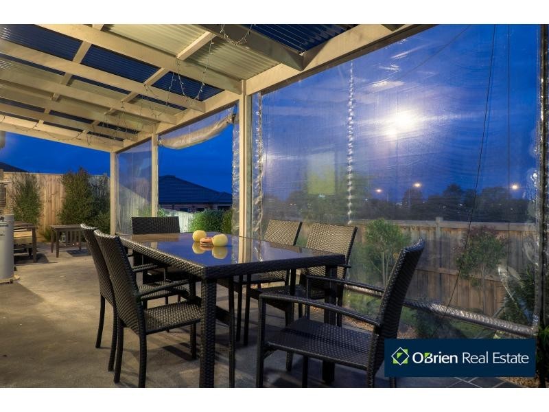 11 Lansell Avenue, Officer VIC 3809