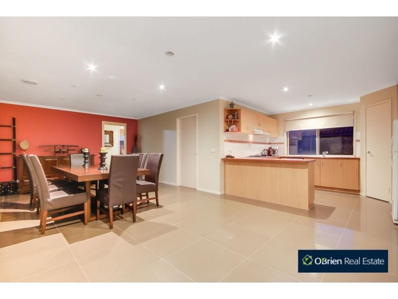 7 Chisholm Crescent, Narre Warren South VIC 3805