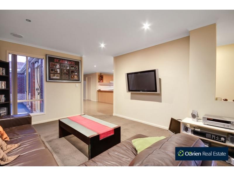 7 Chisholm Crescent, Narre Warren South VIC 3805