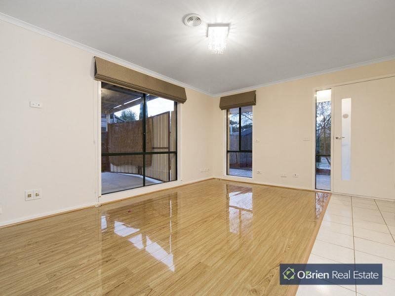 9 Ashton Rise, Narre Warren South VIC 3805