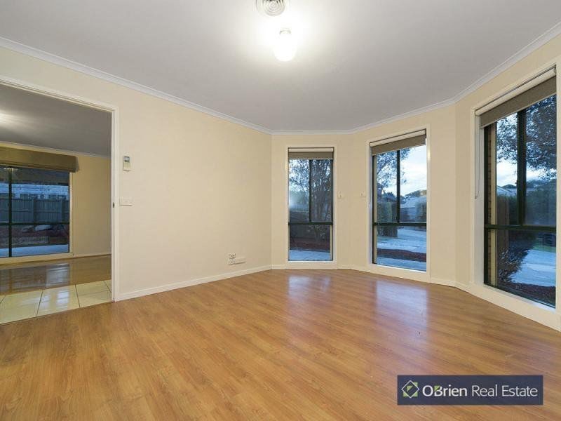 9 Ashton Rise, Narre Warren South VIC 3805