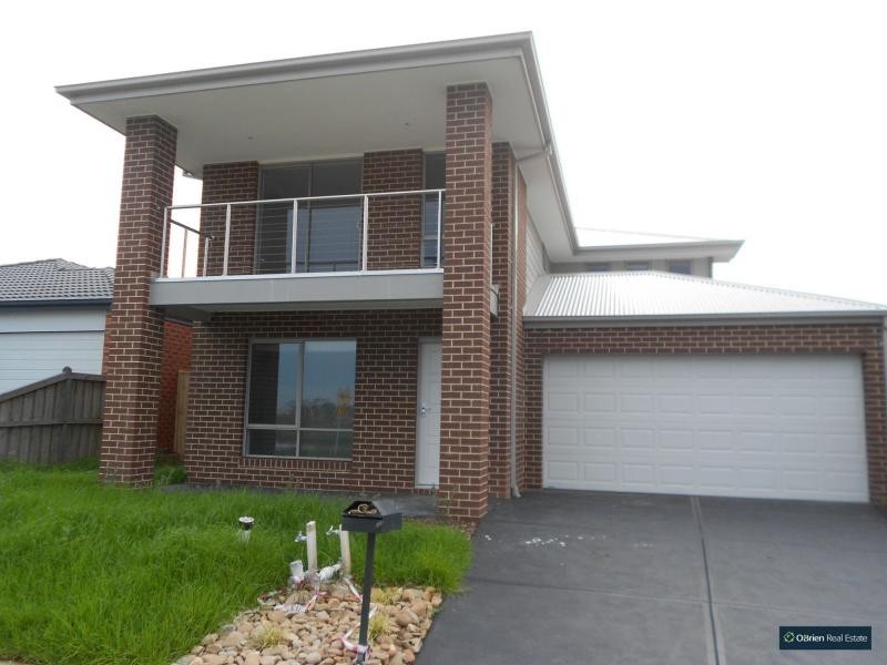 21 Maeve Crescent, Clyde North VIC 3978