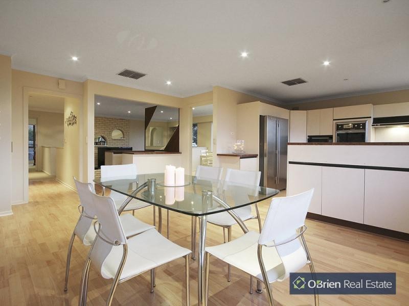 28 Daniel Solander, Endeavour Hills VIC 3802