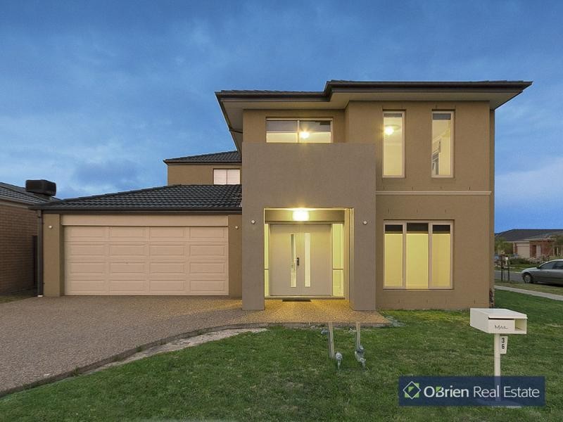 36 Chantenay Parade, Cranbourne North VIC 3977