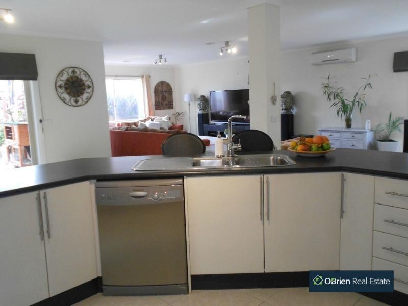 25 Timberside Drive, Beaconsfield VIC 3807