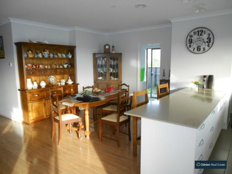 48 Selandra Boulevard, Selandra Rise, Clyde North VIC 3978