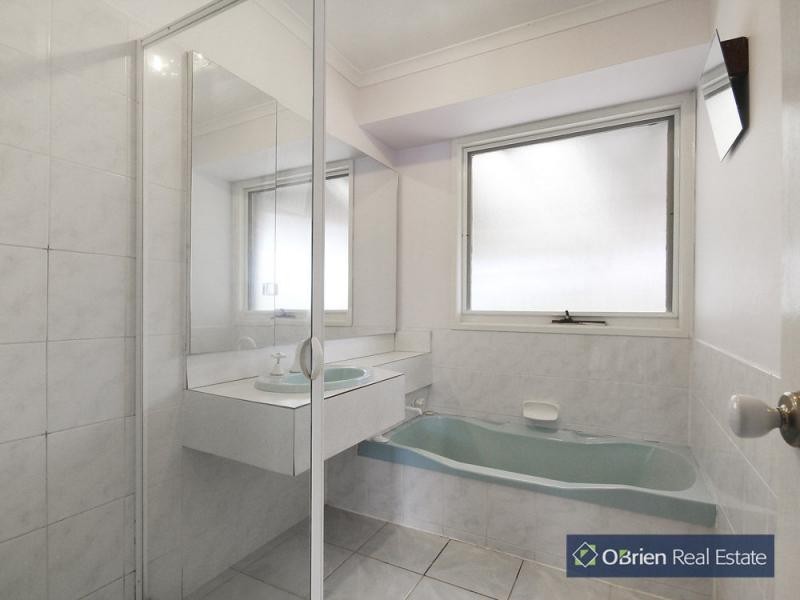 10 Nugent Court, Endeavour Hills VIC 3802