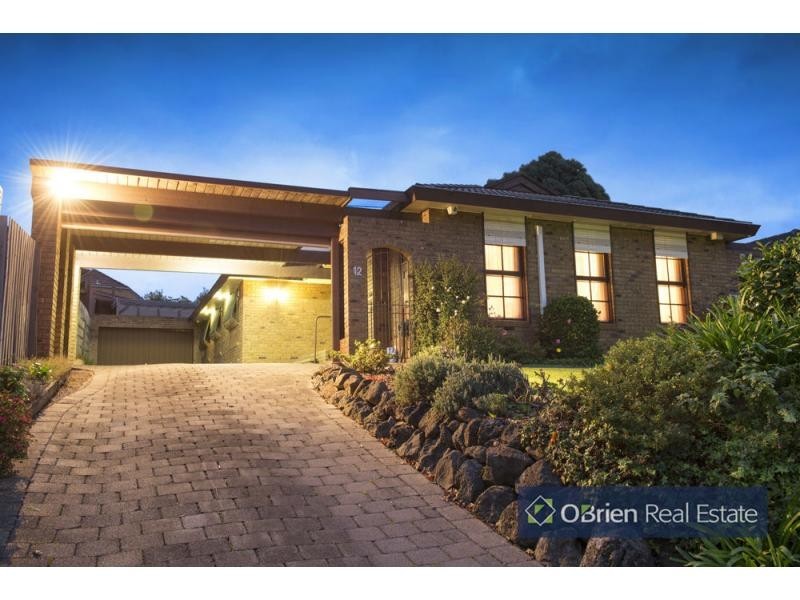 12 William Hovell Drive, Endeavour Hills VIC 3802