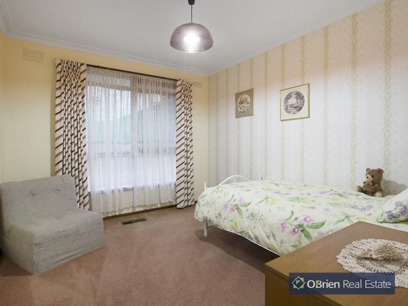 12 William Hovell Drive, Endeavour Hills VIC 3802