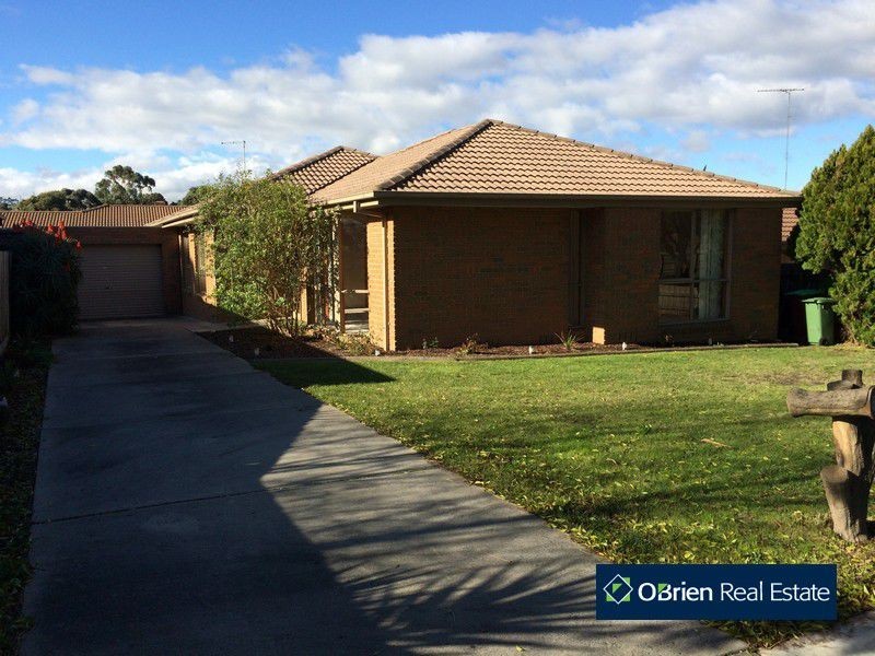 4 Mahogany Avenue, Berwick VIC 3806