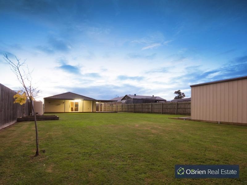 18 Makitti Close, Tooradin VIC 3980