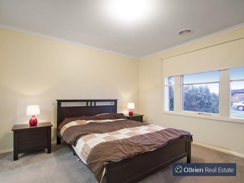 18 Makitti Close, Tooradin VIC 3980