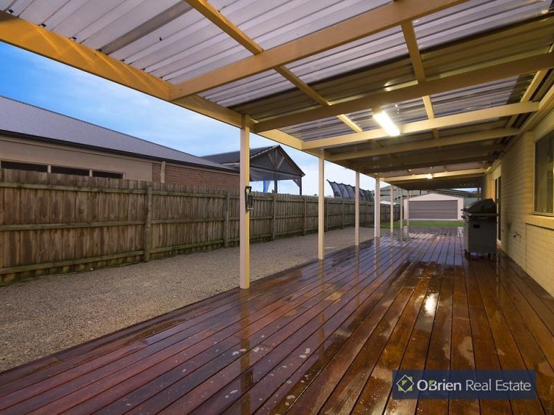 18 Makitti Close, Tooradin VIC 3980