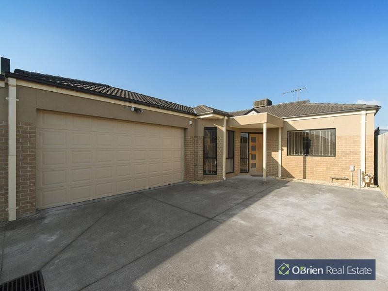 8A Kingsfield Crescent, Lynbrook VIC 3975