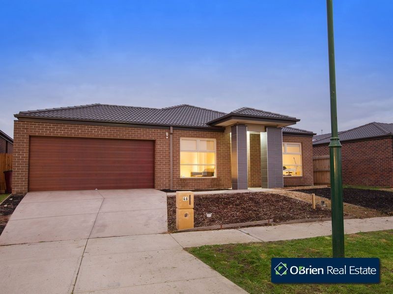 46 Banjo Circuit, Lynbrook VIC 3975