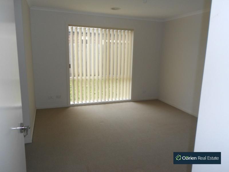 58 Fairhaven Boulevard, Cranbourne West VIC 3977