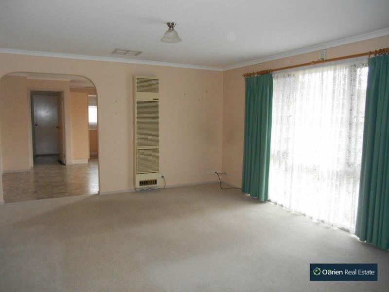 68 Fleetwood Drive, Narre Warren VIC 3805