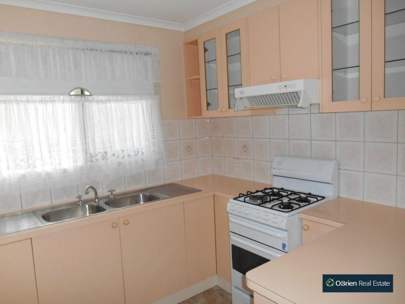 68 Fleetwood Drive, Narre Warren VIC 3805