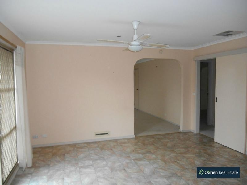 68 Fleetwood Drive, Narre Warren VIC 3805