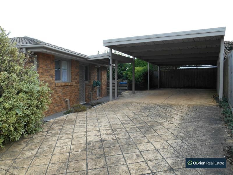 68 Fleetwood Drive, Narre Warren VIC 3805