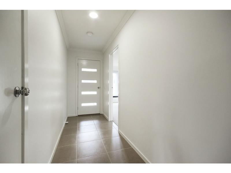 5 Hamish Avenue, Pakenham VIC 3810