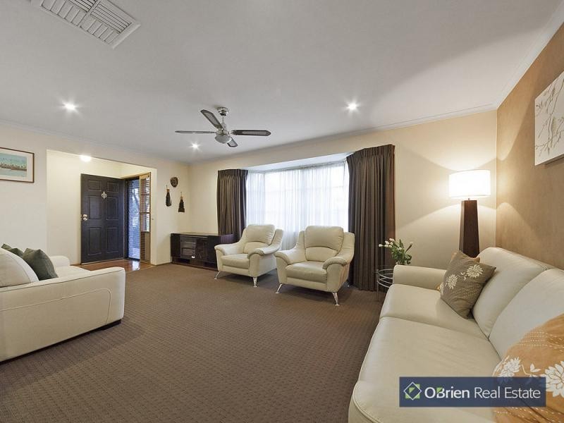 112 Kurrajong Road, Narre Warren VIC 3805