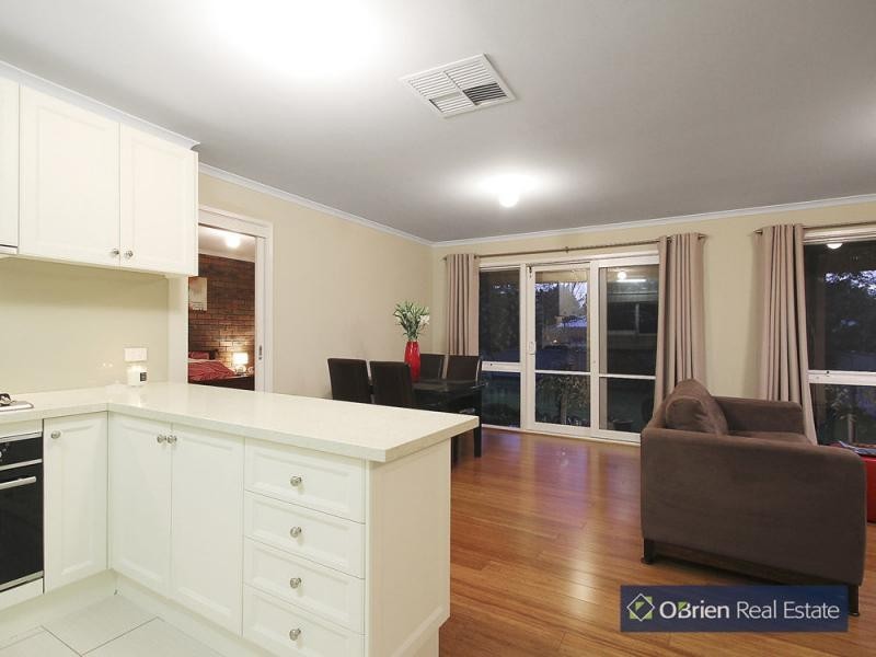 123 Fox Road, Narre Warren North VIC 3804