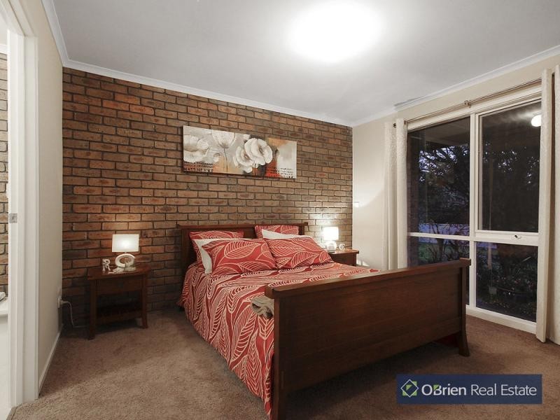 123 Fox Road, Narre Warren North VIC 3804