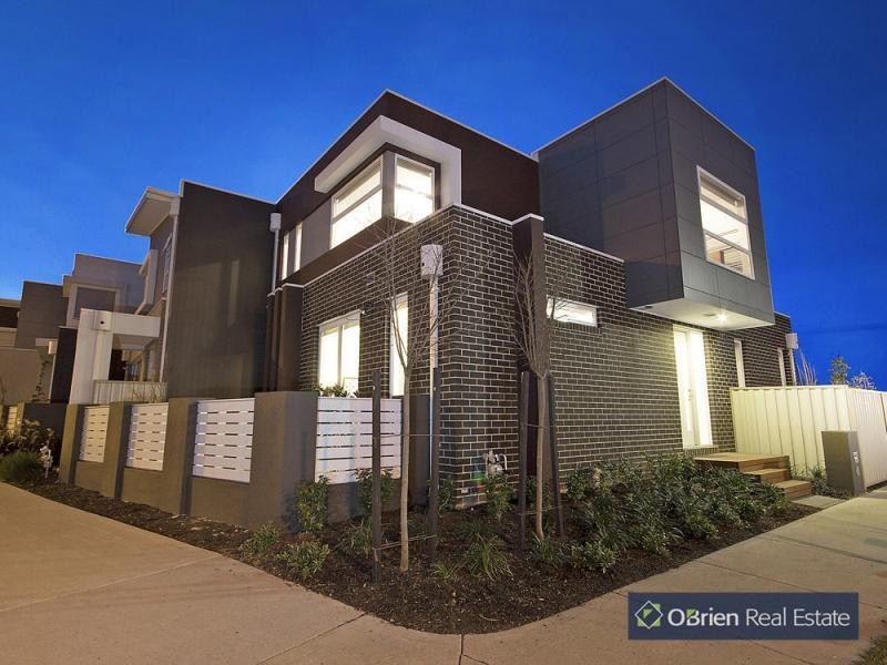 1 Serenity Street, Pakenham VIC 3810