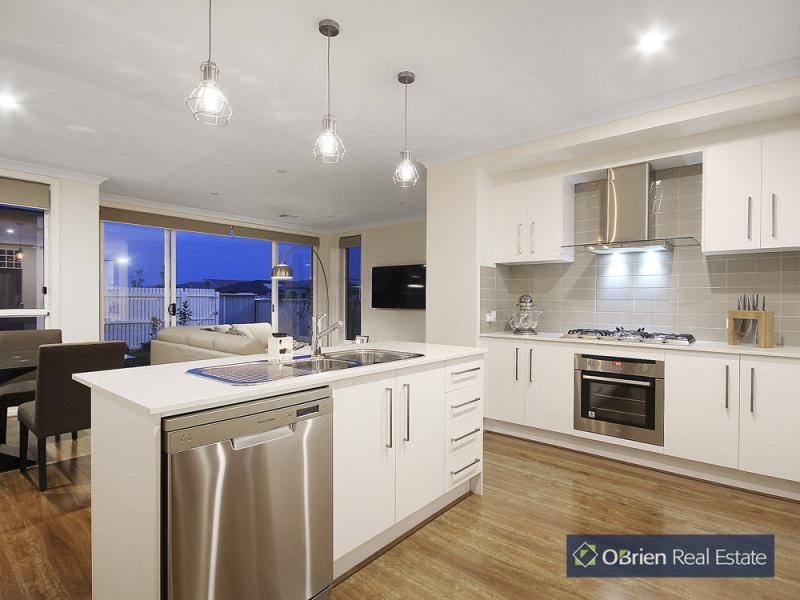 1 Serenity Street, Pakenham VIC 3810