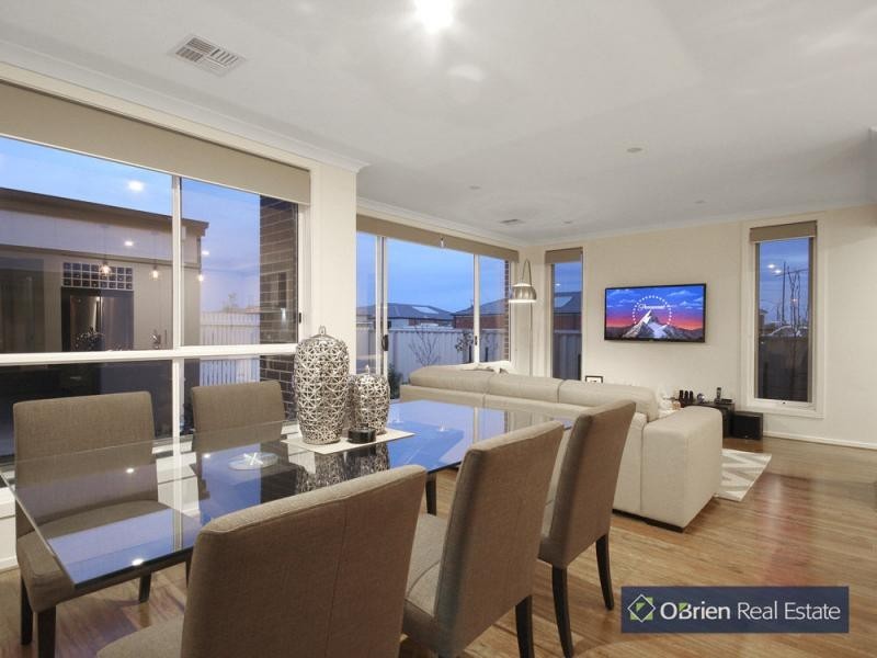 1 Serenity Street, Pakenham VIC 3810