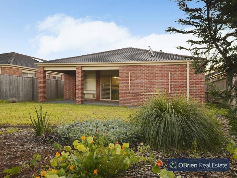 112 William Thwaites Boulevard, Cranbourne North VIC 3977