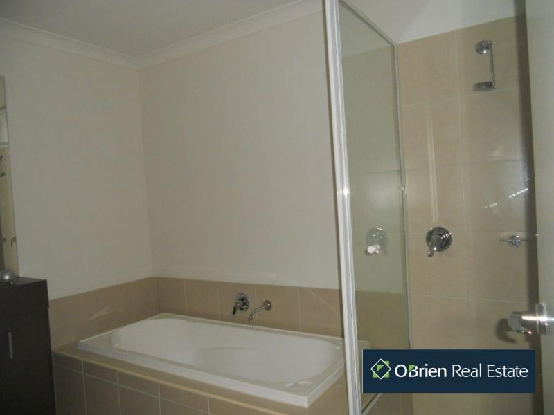 20 Manna Row, Officer VIC 3809