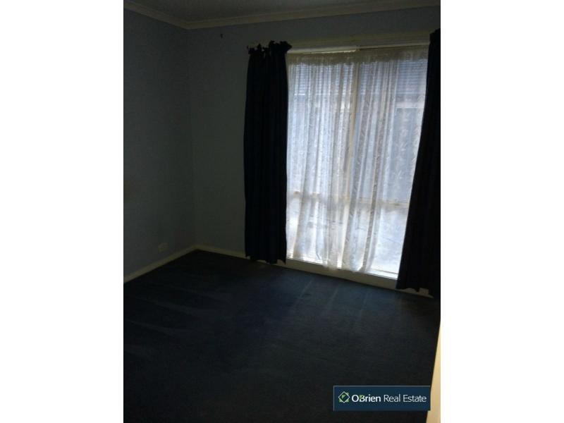 7 Stream Walk, Hallam VIC 3803