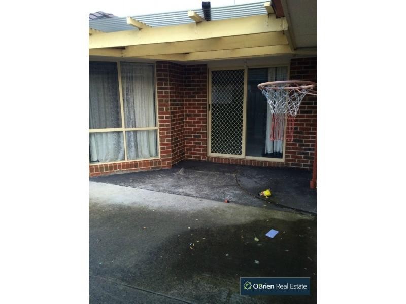 7 Stream Walk, Hallam VIC 3803