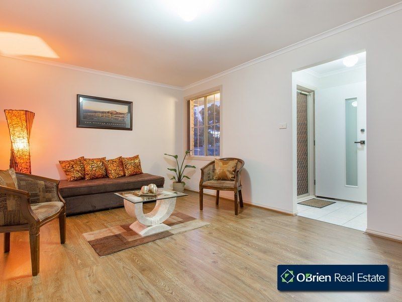 Unit 2/39 Bemersyde Drive, Berwick VIC 3806