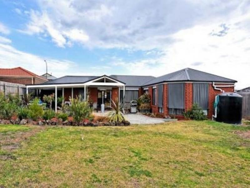 12 Domain Drive, Berwick VIC 3806