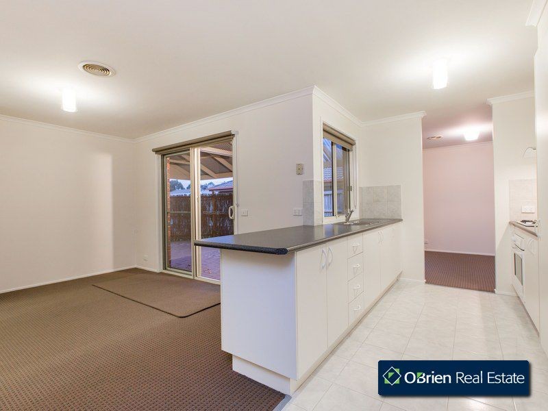 83 Kingston Avenue, Narre Warren South VIC 3805