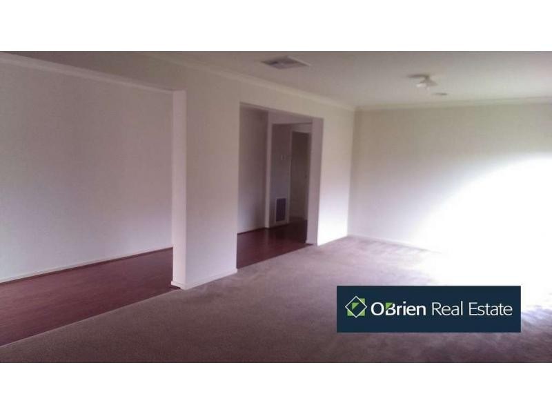 15 Janna Place, Berwick VIC 3806