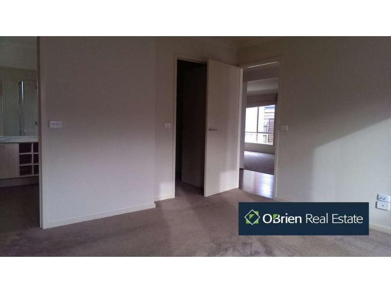 15 Janna Place, Berwick VIC 3806