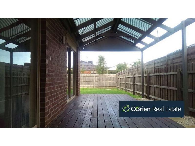 15 Janna Place, Berwick VIC 3806